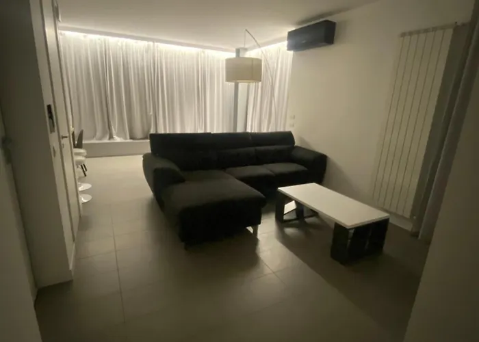 Bb Lucent Center Apartamento Avellino