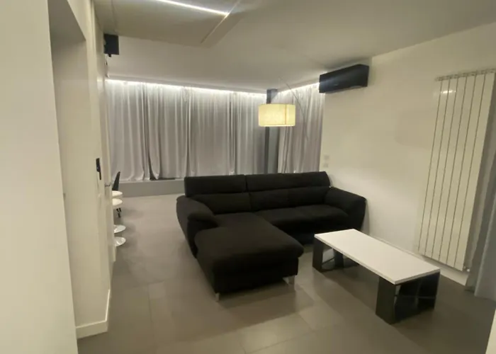 Bb Lucent Center Apartamento Avellino